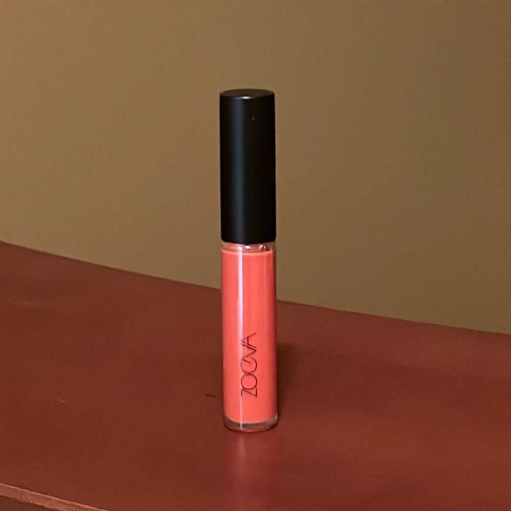 Zoeva Pure Velours Lips in Natural Aesthetic (NWT)